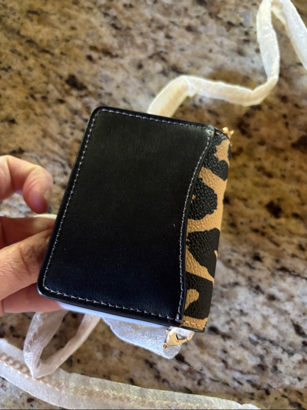 🆕 Authentic Coach Leopard Print Card & Key Holder - Black & Cream - Picture 7 of 11